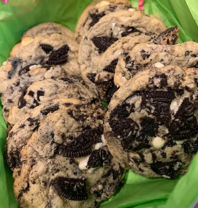 Dreaded Cookies & Cream Cookies